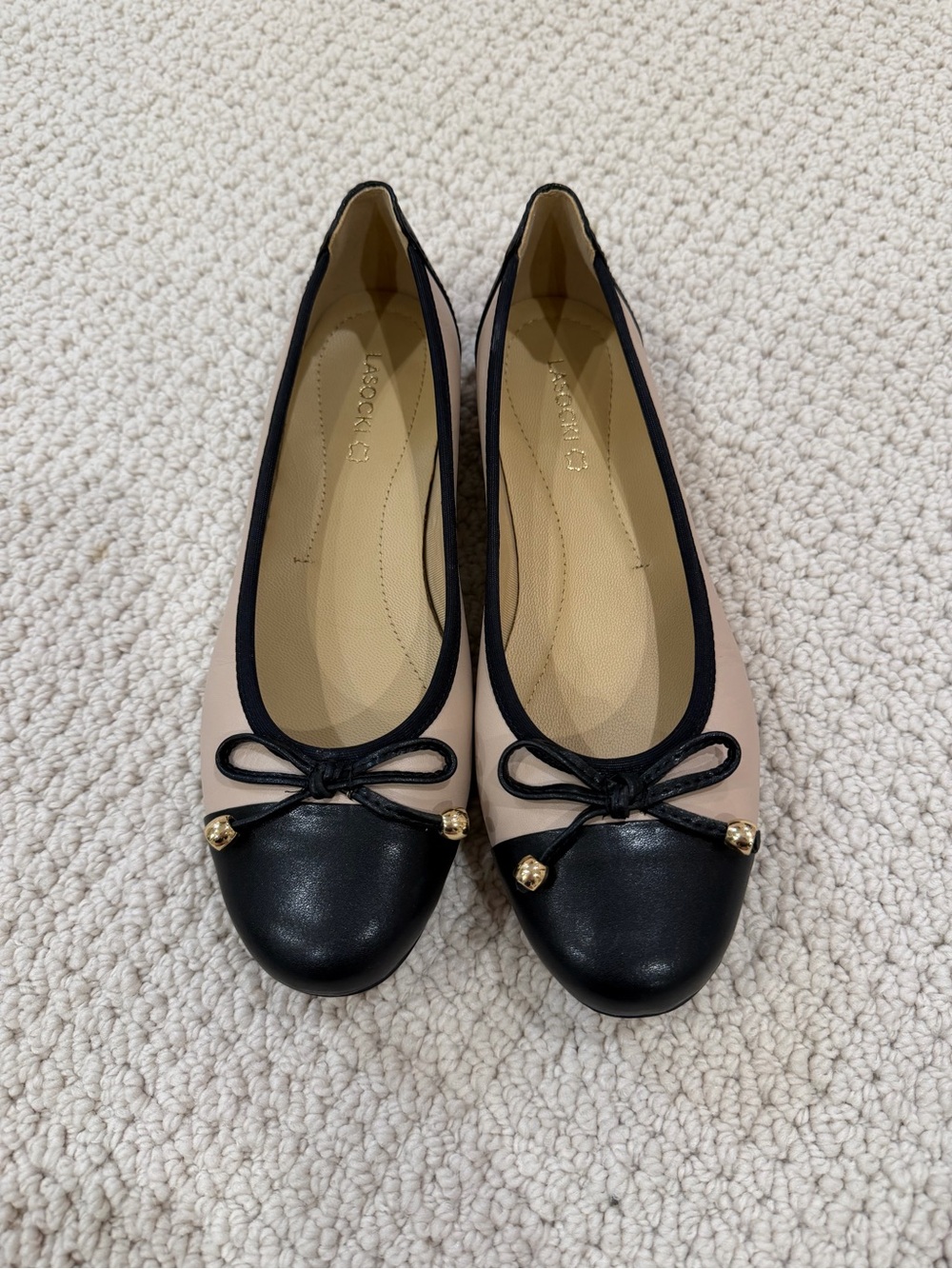 Women’s 6.5 Flats with Bow and Gold Detailing